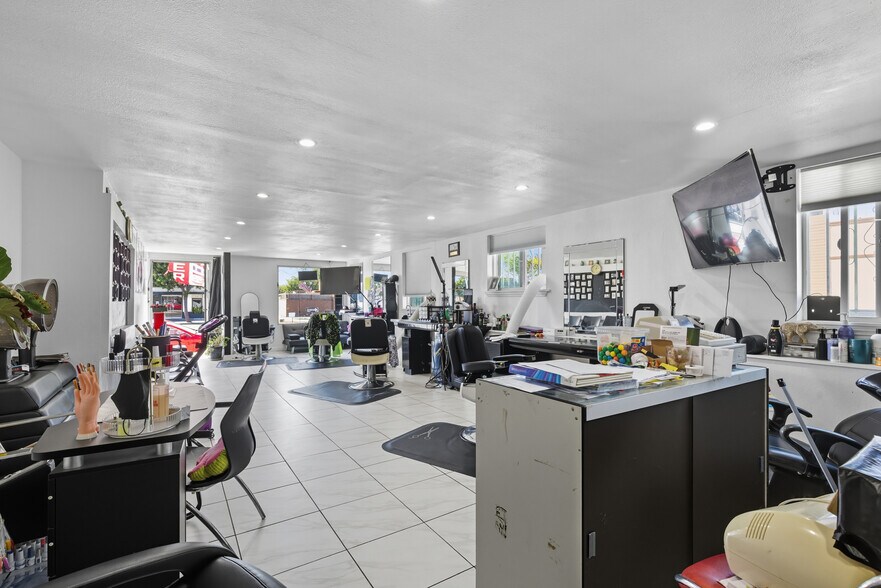 More Photos Of 4224-4228 El Cajon Blvd, San Diego Storefront Retail Residential For Sale