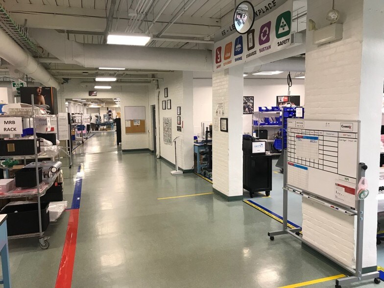More Photos Of 17 Briden St, Worcester Manufacturing For Lease
