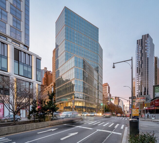 More Photos Of 141 Willoughby St, Brooklyn Office For Lease