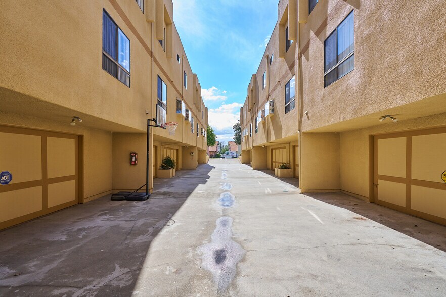 More Photos Of 143 Alta St, Arcadia Apartments For Sale