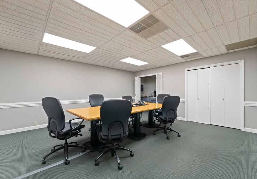 More Photos Of 141 Robins St, Lowell Manufacturing For Lease