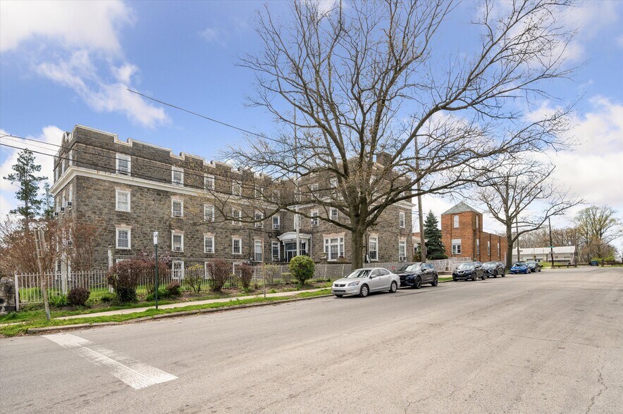 More Photos Of 230 N 65th St, Philadelphia Assisted Living For Sale