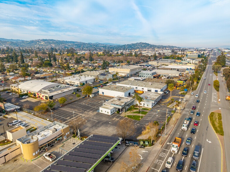 More Photos Of 450 Veterans Blvd, Redwood City Unknown For Lease
