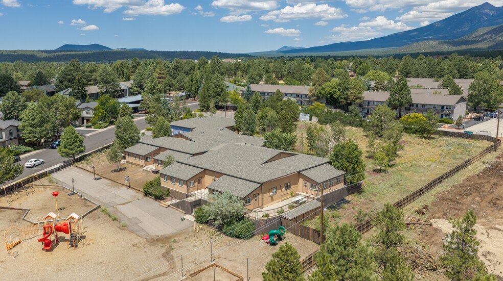 More Photos Of 850 N Locust St, Flagstaff General Retail For Sale