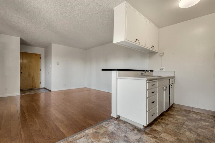 More Photos Of 2231-2233 Grant St, Berkeley Apartments For Sale