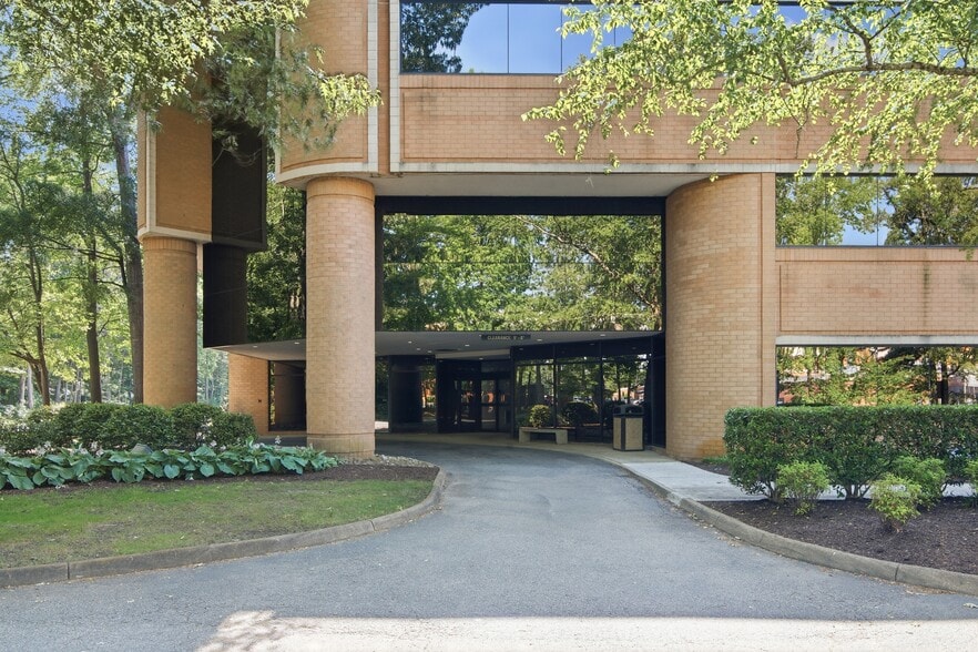 More Photos Of 300 Medical Pky, Chesapeake Medical For Lease