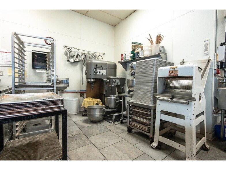 More Photos Of 102 E Centennial 84 Dr, New York Mills Restaurant For Sale