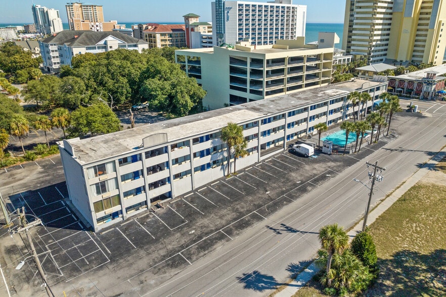 More Photos Of 806 S Ocean Blvd, Myrtle Beach Hotel For Sale