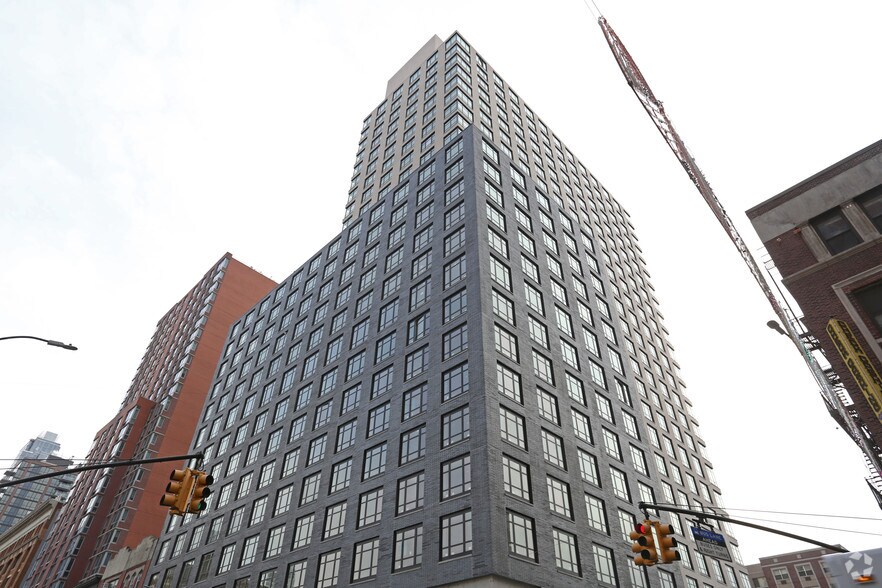 More Photos Of 210 Livingston St, Brooklyn Multifamily For Sale