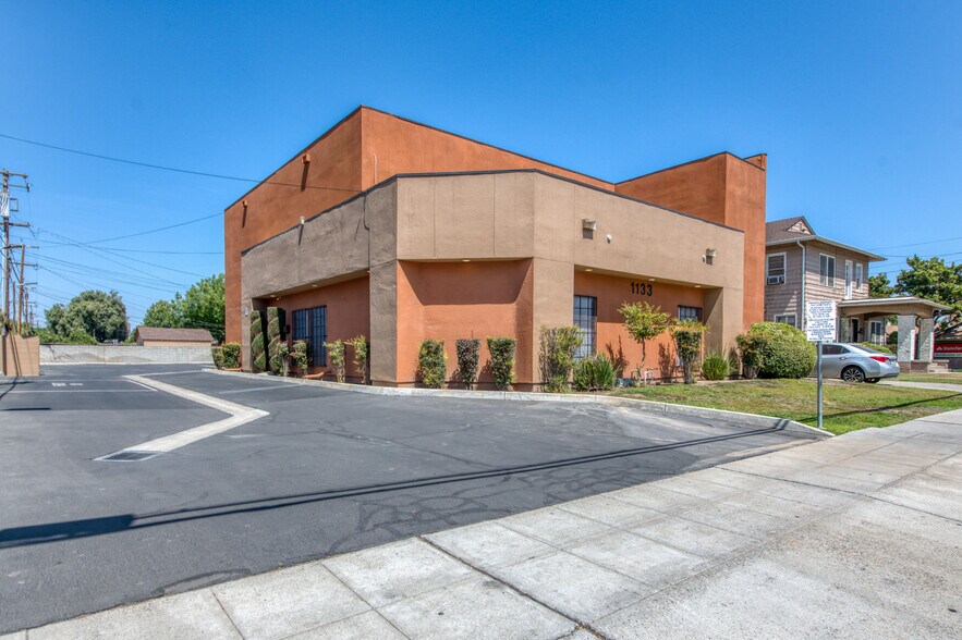 More Photos Of 1133 E Olive Ave, Fresno Office For Lease