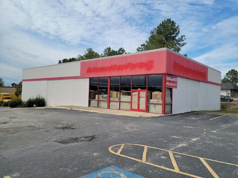 More Photos Of 3421 Murchison Rd, Fayetteville Unknown For Lease