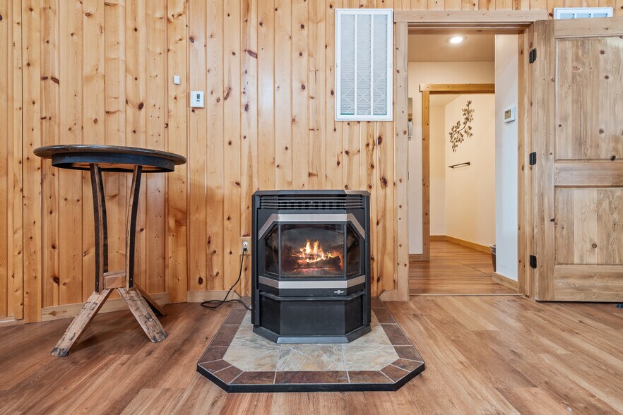 More Photos Of 1845 Hodgson Rd, Whitefish Hotel For Sale