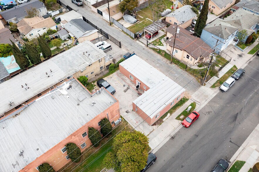 More Photos Of 1152 W 88th St, Los Angeles Apartments For Sale