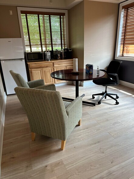 More Photos Of 11230-11238 86th Ave N, Maple Grove Coworking Space