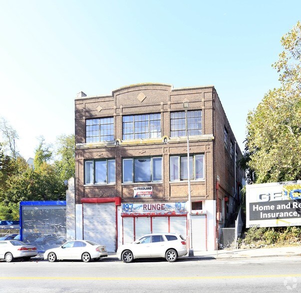 Primary Photo Of 197 S Broadway, Yonkers Warehouse For Sale
