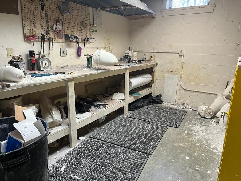 More Photos Of 823 W Spring St, Titusville Medical For Sale