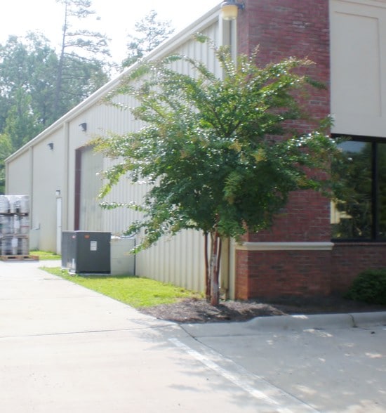 More Photos Of 4990 Old York Rd, Rock Hill Flex For Lease