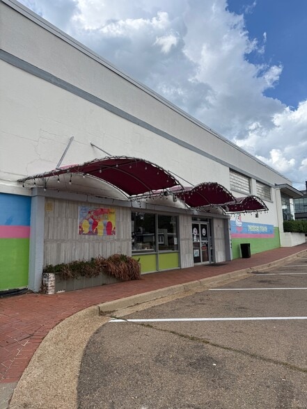 Primary Photo Of 2951 Old Canton Rd, Jackson General Retail For Lease