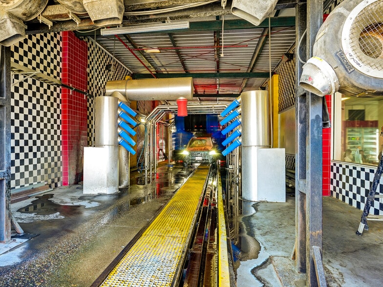 More Photos Of 2480 N Tracy Blvd, Tracy Carwash For Sale