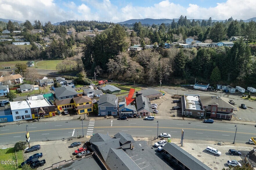 More Photos Of 205 SW Highway 101, Waldport Storefront For Sale