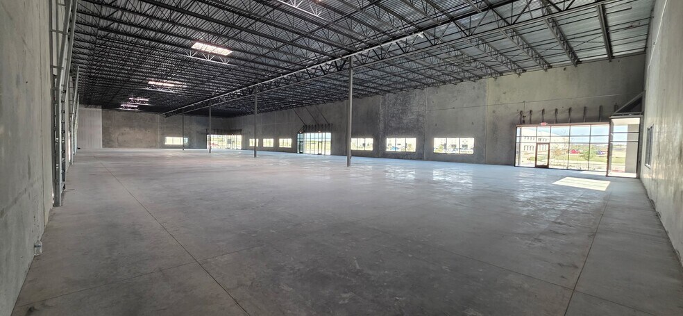 More Photos Of 430 Plum Creek Mdws, Kyle Light Distribution For Sale