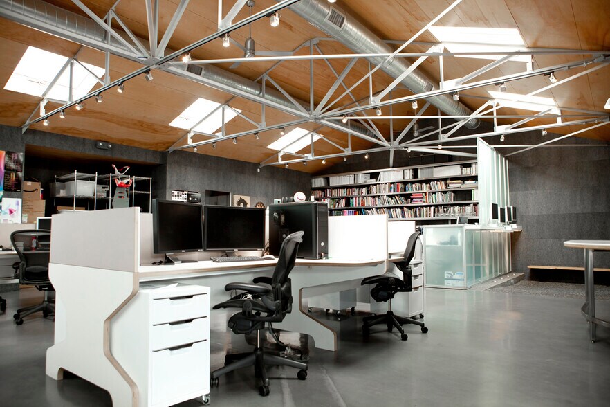 More Photos Of 3459 Motor Ave, Los Angeles Loft Creative Space For Lease