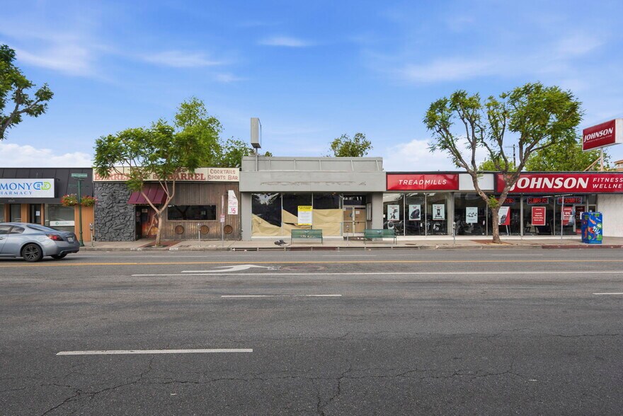 Primary Photo Of 4553 Van Nuys Blvd, Sherman Oaks Storefront For Lease