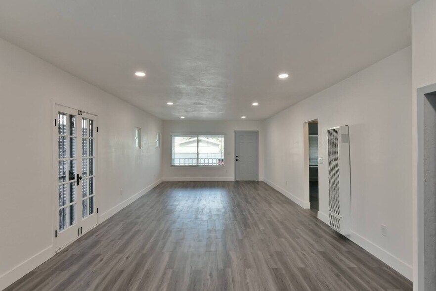 More Photos Of 6221 Corona Ave, Bell Apartments For Sale