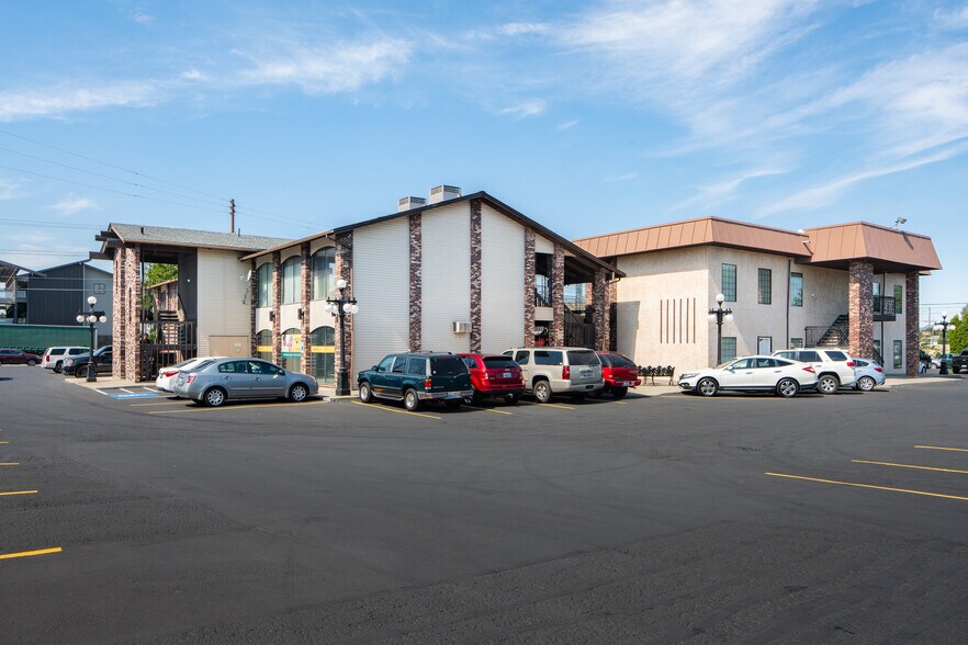 More Photos Of 1014 N Pines St, Spokane Office For Lease