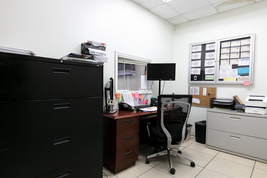 More Photos Of 9700 NW 79th Ave, Miami Office For Lease