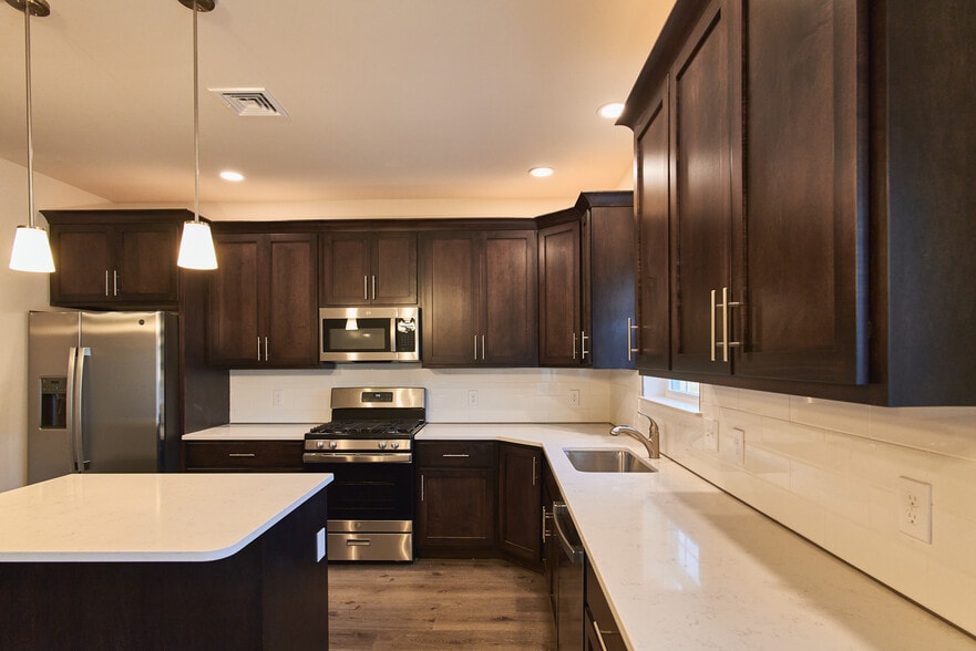 More Photos Of 6645 Stein Way, Macungie Apartments For Sale