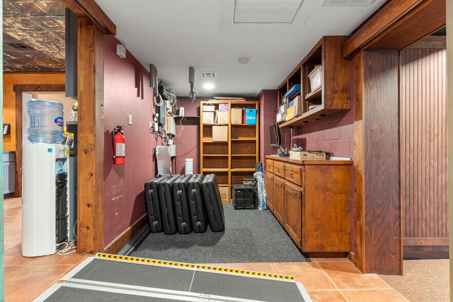 More Photos Of 3228 S Jamestown Ave, Tulsa Medical For Sale