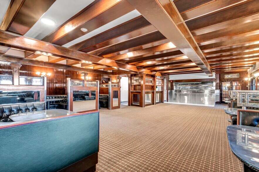 More Photos Of 1555 S Wells Ave, Reno Restaurant For Sale