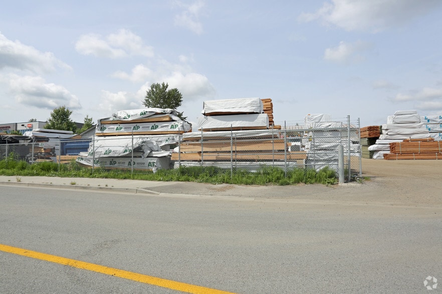 More Photos Of 5265 192nd St, Surrey Lumberyard For Sale