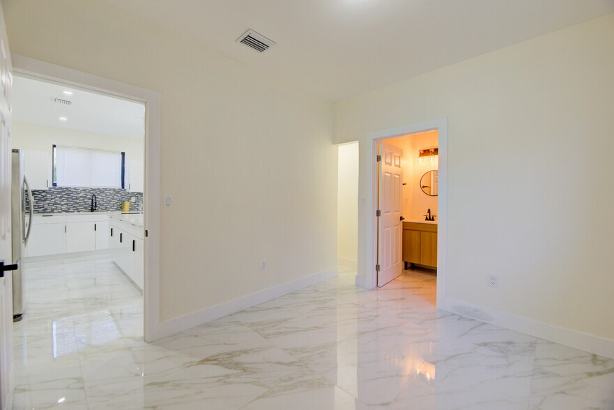 More Photos Of 742 NW 70th St, Miami Apartments For Sale