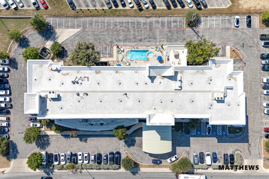 More Photos Of 5535 University Heights Blvd, San Antonio Hotel For Sale