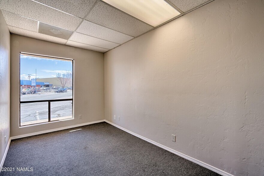 More Photos Of 2724 E Lakin Dr, Flagstaff Office For Lease