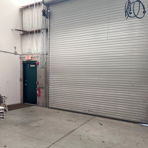 More Photos Of 7182-7208 E 21st St, Sarasota Light Manufacturing For Sale