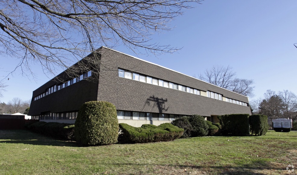 More Photos Of 2509 Park Ave, South Plainfield Office For Lease