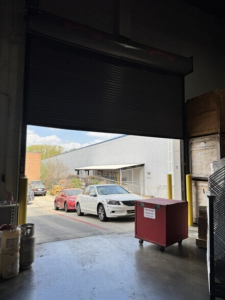 More Photos Of 325 Fulton Industrial Cir SW, Atlanta Distribution For Lease