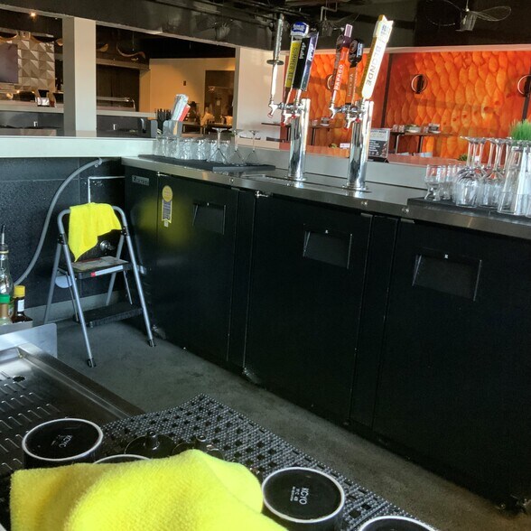 More Photos Of 5538 N 7th St, Phoenix Restaurant For Lease