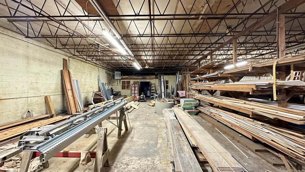 More Photos Of 7705 67th St S, Birmingham Flex For Lease