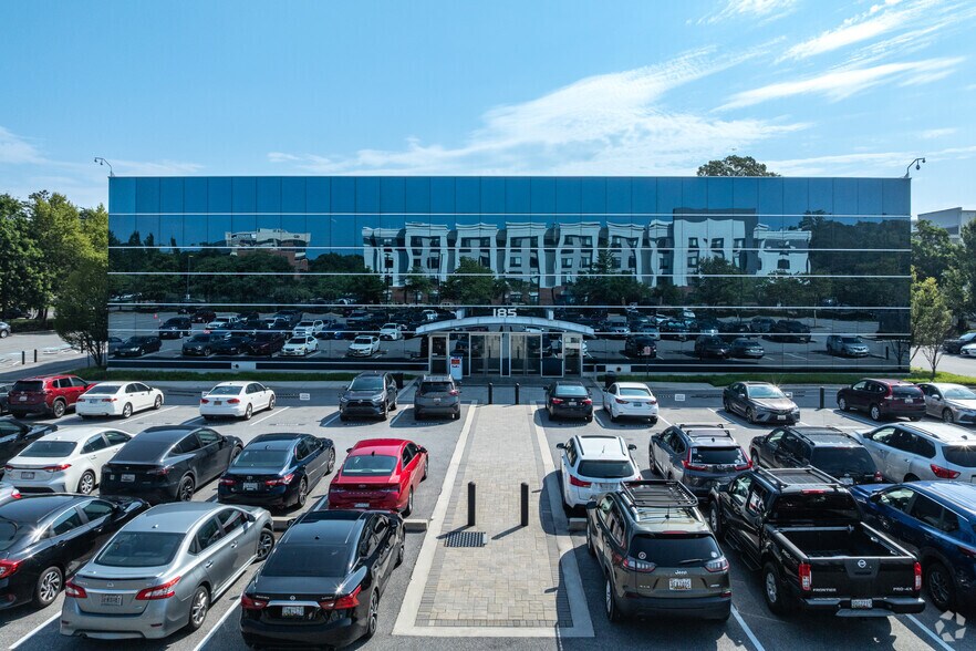 More Photos Of 185 Admiral Cochrane Dr, Annapolis Medical For Lease