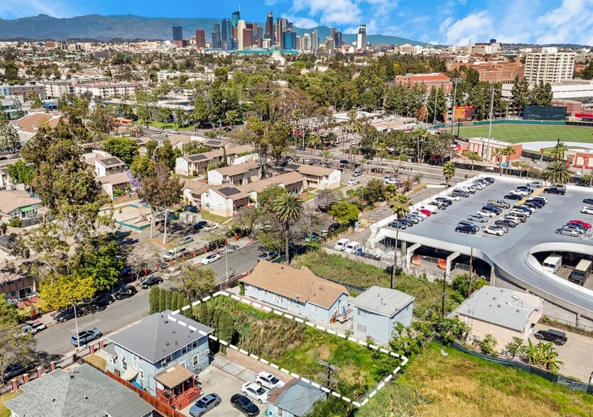 More Photos Of 1146 W 35th St, Los Angeles Land For Sale