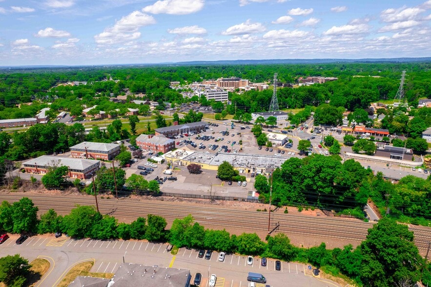 More Photos Of 1 Lincoln Hwy, Edison Office For Sale