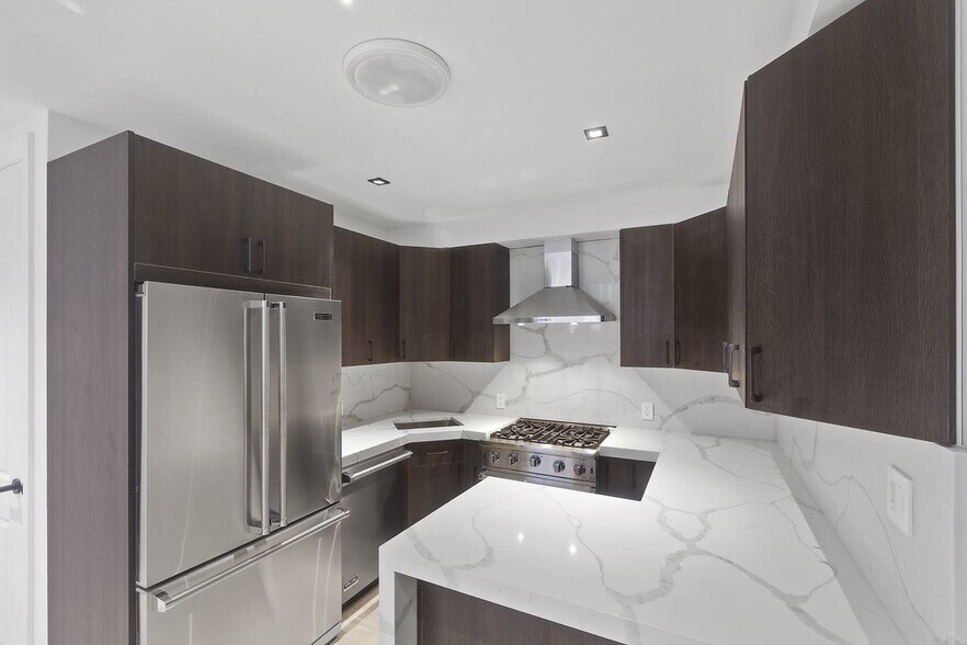 More Photos Of 141 E 17th St, New York Apartments For Sale