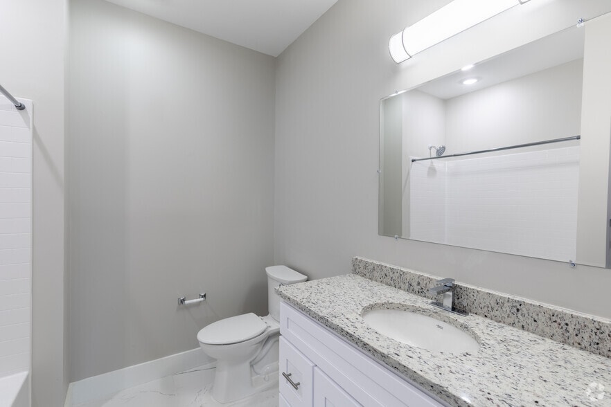 More Photos Of 35 Violet Ave, Poughkeepsie Apartments For Lease