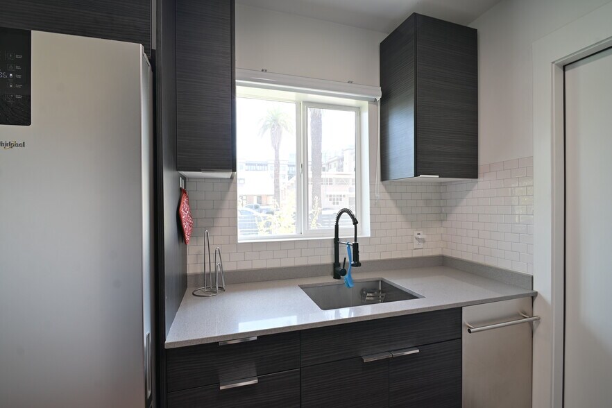 More Photos Of 338 E Portland St, Phoenix Apartments For Sale