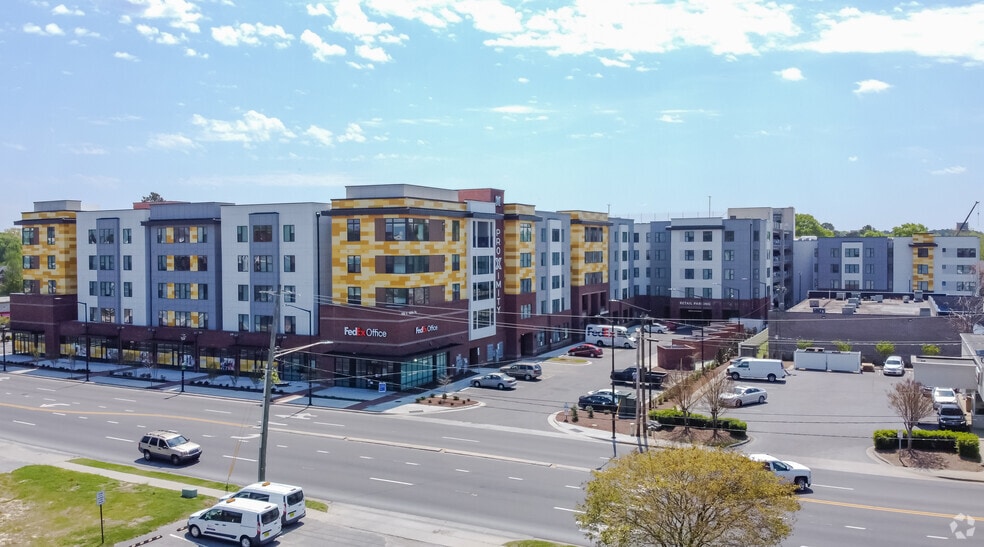 More Photos Of 306 E 10TH St, Greenville Apartments For Lease