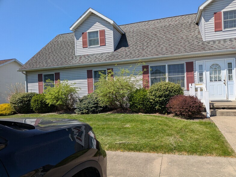 More Photos Of 380 Browns Ln, Coshocton Office For Lease